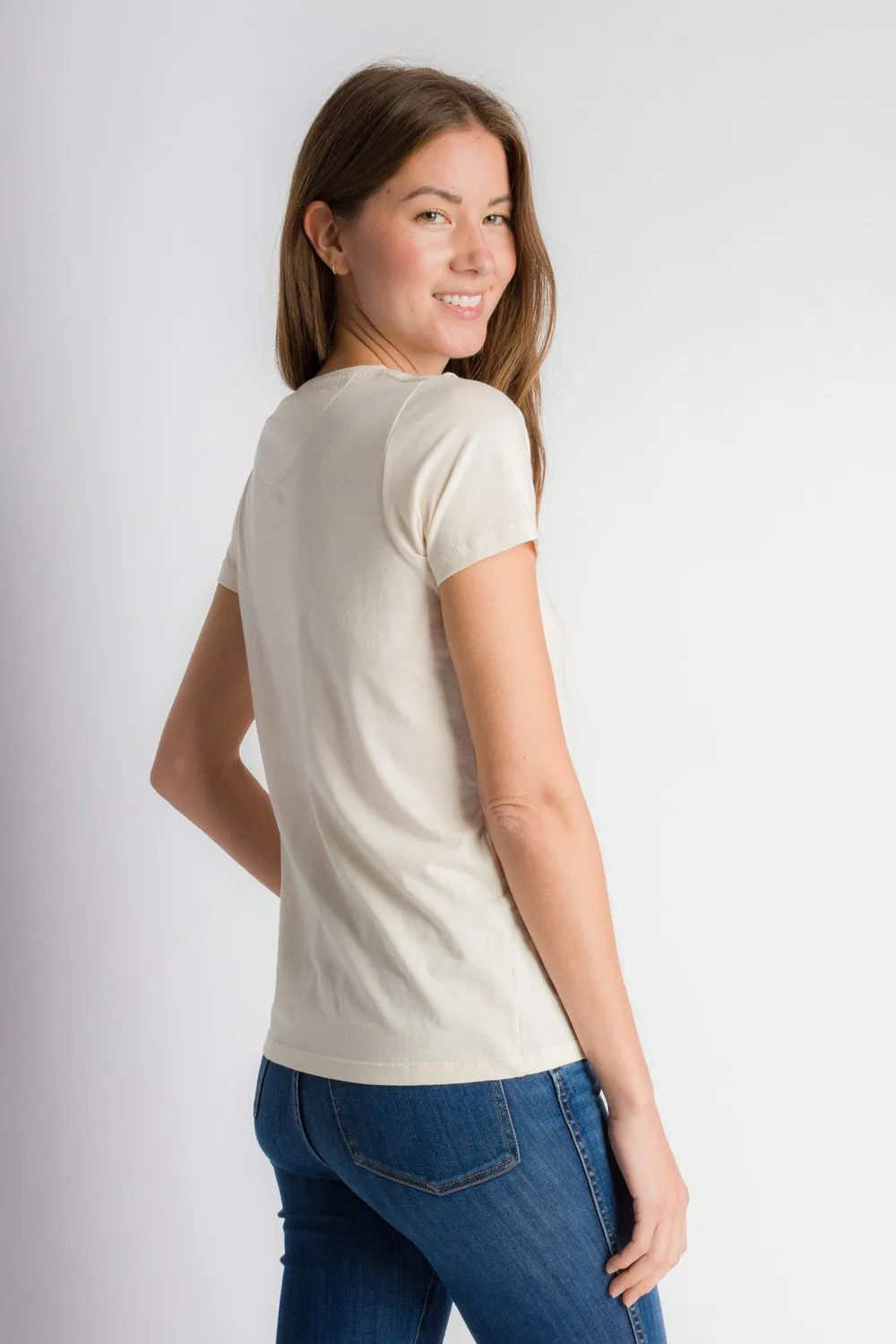 Daffodil Unbranded | Women's Anti-Stain Logo-less Pocket-less Tee