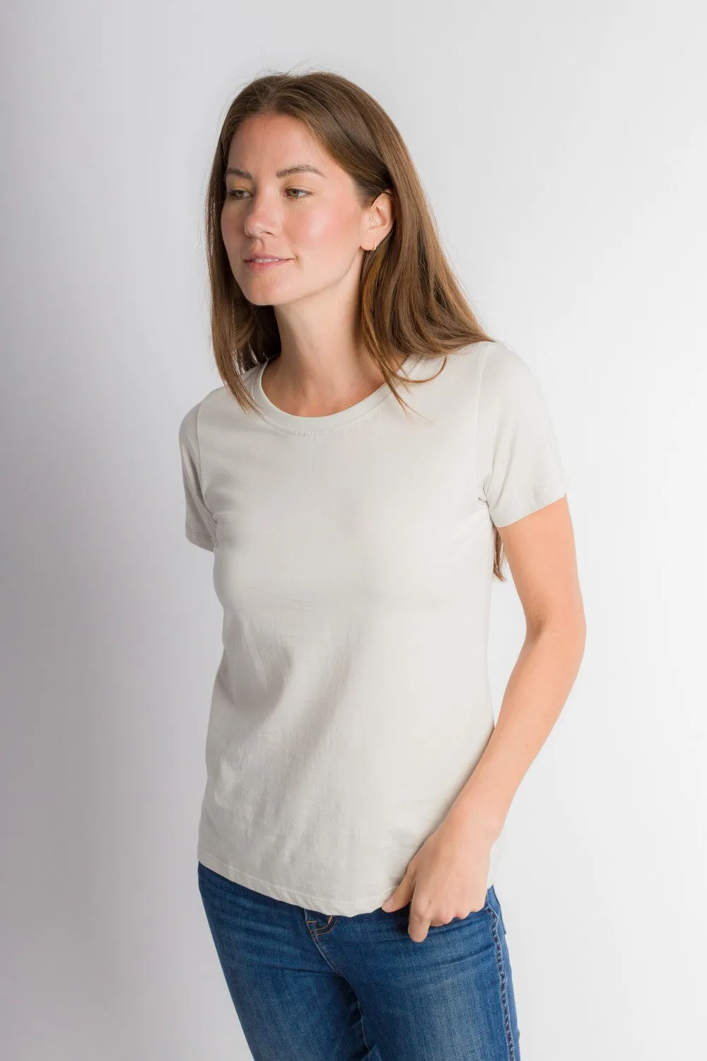 Daffodil Unbranded | Women's Anti-Stain Logo-less Pocket-less Tee