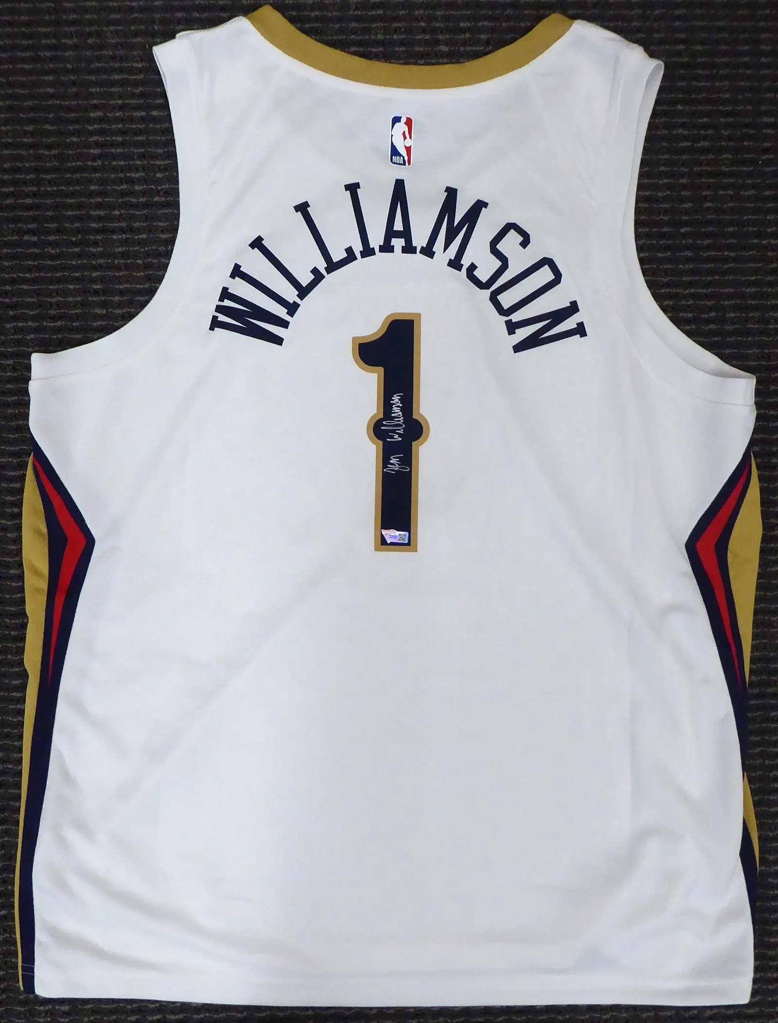 New Orleans Pelicans Zion Williamson Autographed Authentic White Nike Jersey Size 56 Fanatics Holo #A853357