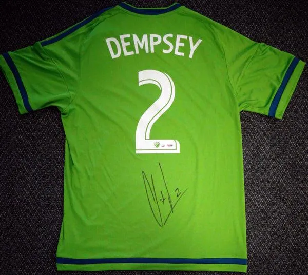 Seattle Sounders Clint Dempsey Autographed Green Adidas Jersey Size L PSA/DNA ITP Stock #89895